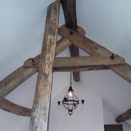 ลา เบล อาม Bed & Breakfast Saint-Priest-des-Champs ห้อง รูปภาพ